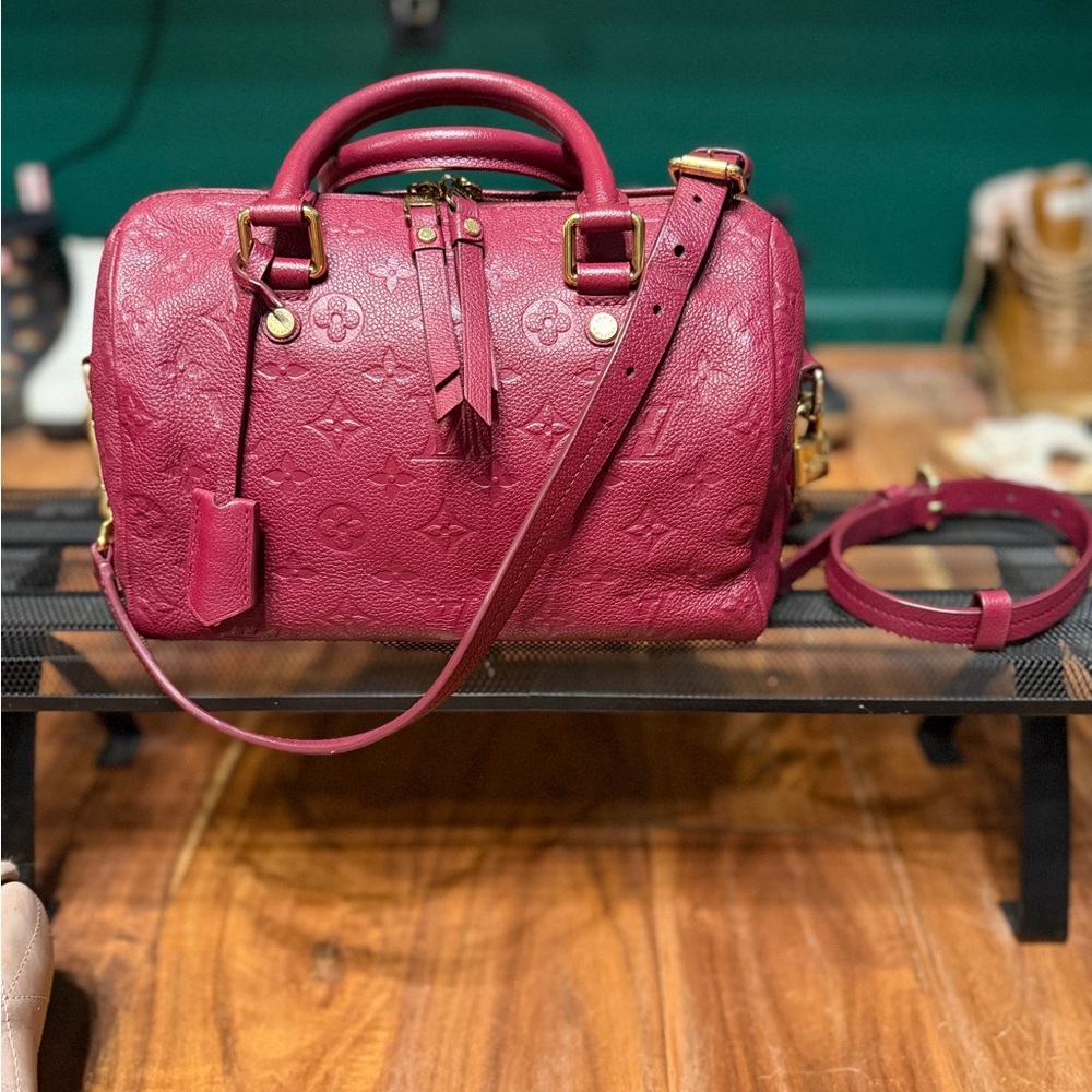 Louis Vuitton Speedy 25 Bandoulière Empreinte Leather